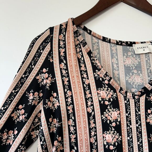 Everly Floral Dress‎ Size Medium Black Pink Roses Boho Girly - Picture 3 of 16